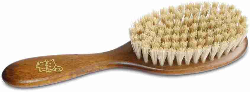 20 Cat Grooming Tips 3 Soft-Bristled Brush for cats